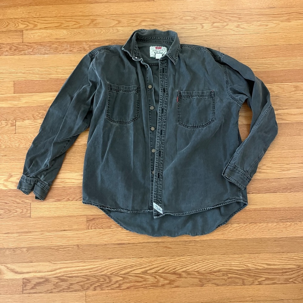 Levi’s Denim Button-Up Shirt